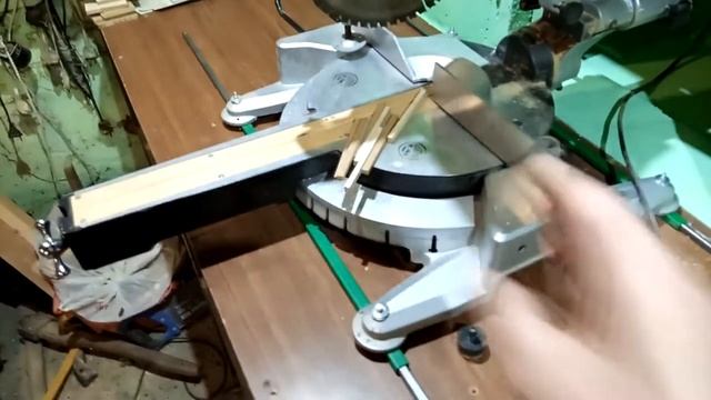 Размещение торцовки с протяжкой на узком столе .