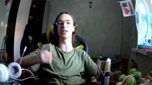 я пил энергетики 3 месяца и стал  энерджазейром