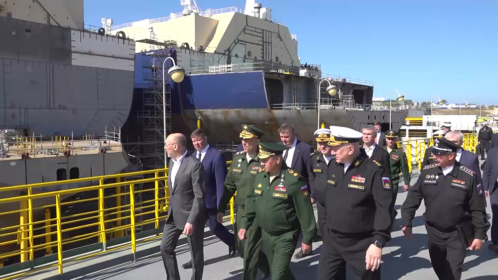 Шойгу проверил выполнение гособоронзаказа на заводе "Звезда" / События на ТВЦ