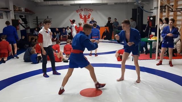 Победа за явным преимуществом в самбо. 2 схватка. смотреть онлайн