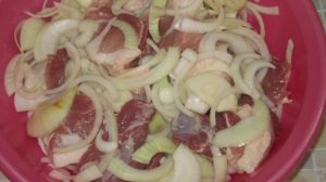 Шашлык из свинины маринованный в майонезе и минералке