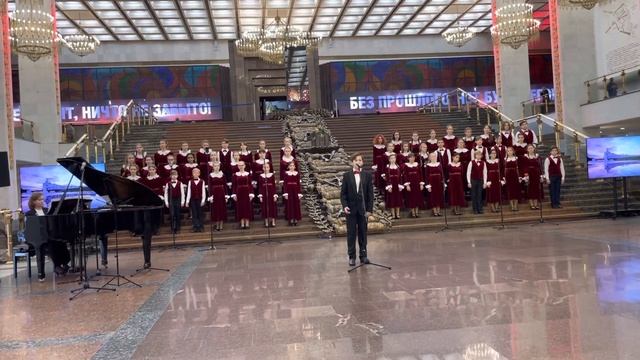 «Маленький принц» М.Таривердиев/Н.Добронравов, солист Алексей Розов (13 лет). смотреть онлайн