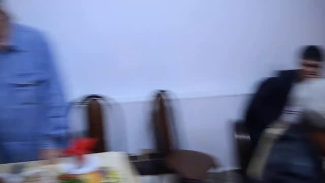 Осколок булыжника с Майдана в подарок Владимиру Уразакаеву на 65 юбилей. смотреть онлайн