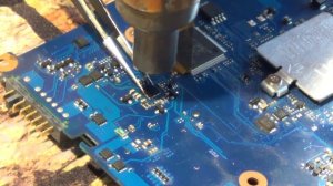 Naprawa np300 wymiana BQ24735  laptop z kosza with the trash