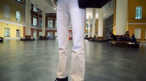 Во что одеты студенты ВШЭ. Лук за 500 000 / Луи Вагон