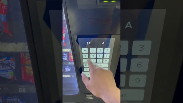 Raspberry Pi 4 Vending Machine смотреть онлайн