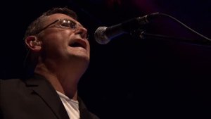 Chris de Burgh - Sailing Away (Live Official)