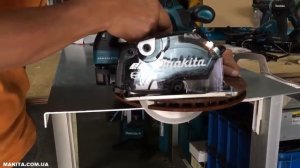 Аккумуляторная дисковая пила по металлу Makita DCS553
