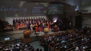 Пение «Иисус мой…» — группа молодёжи.