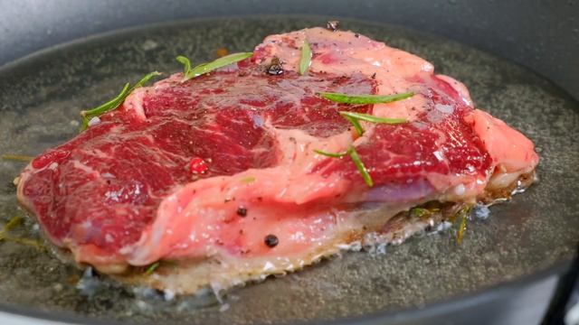 I will teach you how to fry a ribeye steak at home in an ordinary kitchen, in an ordinary frying pa смотреть онлайн