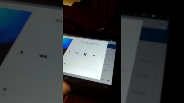 Ну как подключить к колонкам aux провод разного провода