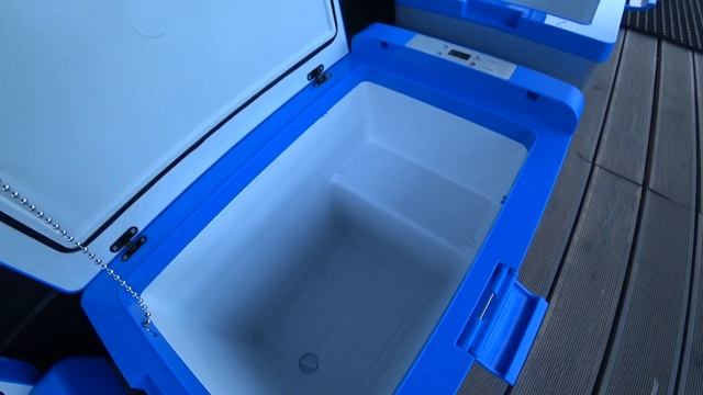 Обзор компрессорных холодильников Alpicool серии A 12/24/220V объемом 30/40/50 литров. смотреть онлайн