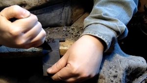 Как легко отрезать набойки из полиуретана???