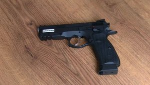 Обзор на страйкбольный пистолет KJ WORKS CZ 75 SP-01 SHADOW GAS VERSION, airsoft)