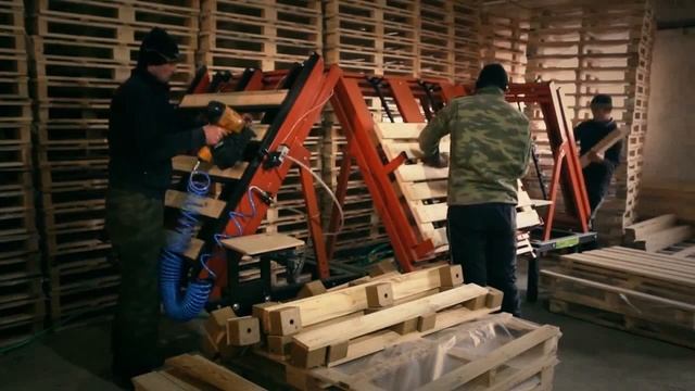 Просто и легко! Полный процесс сборки поддонов с помощью Комплексной линии сборки поддонов PalletPro смотреть онлайн