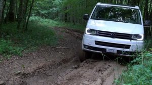 Thénissey 2017 LandRoverDefender/ Nissan Patrol/ VW T5 Offroad