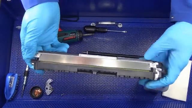 Инструкция по заправке картриджей HP color CE 310A на станции очистки картриджей смотреть онлайн