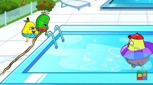 Неловкие ситуации в аквапарке || Парочка груш