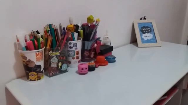 Rico Vs Pobre: Comprando material escolar!!💜 | Cecília Ramos смотреть онлайн