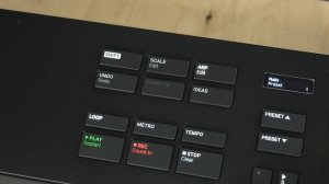 NI Komplete Kontrol A61 Review RO - Controller MIDI / Clape MIDI - DjSuperStore