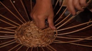 «Ручная работа». Корзина из ивовой лозы (06.08.2014)