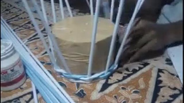 старые газеты - old newspaper - koran bekas смотреть онлайн