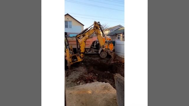 Как копать септик/Экскаватор/ Как работает Экскаватор #трактор СЕПТИК #канализациявчастномдоме