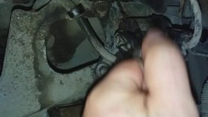 Когда скрипит "подвеска" Мерседес 210