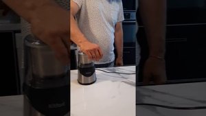 делаем молотый кофе кофемолкой KITFORT KT-745