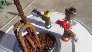 Водонагреватель ( бойлер) Аристон, почистить бы.))