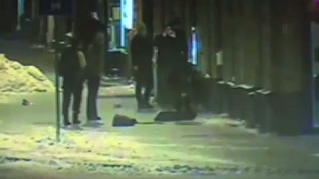 Рига - драка у Макдональдса / www.kengarags.ru смотреть онлайн