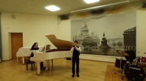 П.Воробьев (труба) ,1)"Маленький марш" С.Болотин ; 2) Этюд N6 А.Иогансон