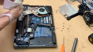 Dell Latitude E6430 Disassembly | Dell Latitude E6430 Cleaning Fan