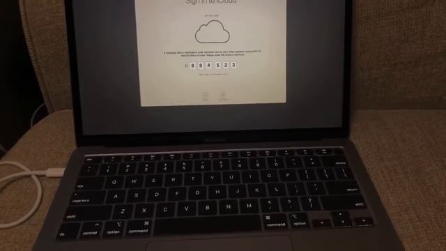 Macbook Air 2020 with touch ID & Siri | Unboxing смотреть онлайн