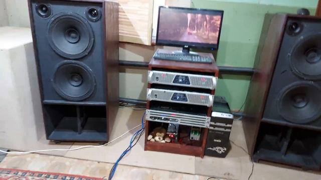 Проэкт на Ноэме (домашняя акустика) безумие дома смотреть онлайн