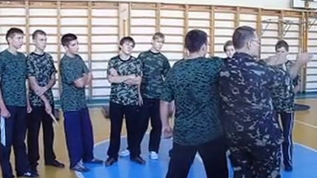 Фрагменти уроку з рукопашного бою. Епізод другий. смотреть онлайн