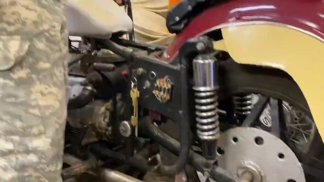 Заводим мотоцикл Днепр МТ10-36 1976 г.в. спустя 12 лет простоя в гараже. смотреть онлайн