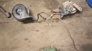 САМЫЕ ГРОМКИЕ СИГНАЛЫ НА АВТО, С passat b3. Гудят так что сносит крышу!