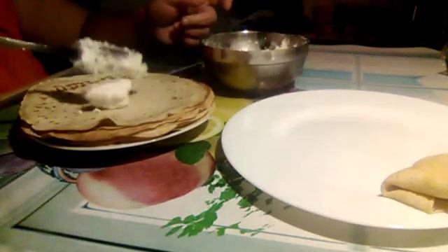 Блинчики // на воде // с необыкновенной начинкой .Pancakes //////// on water смотреть онлайн