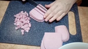 Солянка на копченых ребрышках.