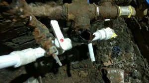 Замена ржавой трубы на полипропилен