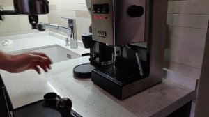 Gaggia New Classic & Graef CM 802 grinder combination