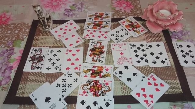 КРЕСТОВАЯ ДАМА. Ближайшее будущее. Расклад на игральных картах смотреть онлайн