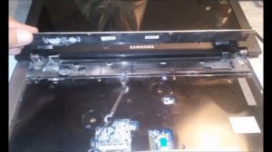 Разборка Samsung NP-R25E/Disassembly Samsung NP-R25E