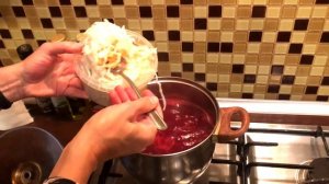 La sopa rusa Borsch. Receta casera.