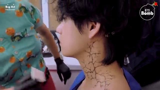[BANGTAN BOMB] Behind Story Of V's Tattoo - BTS (방탄소년단)