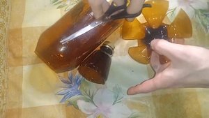 простые цветы из                               ПЛАСТИКОВЫ  БУТЫЛОК