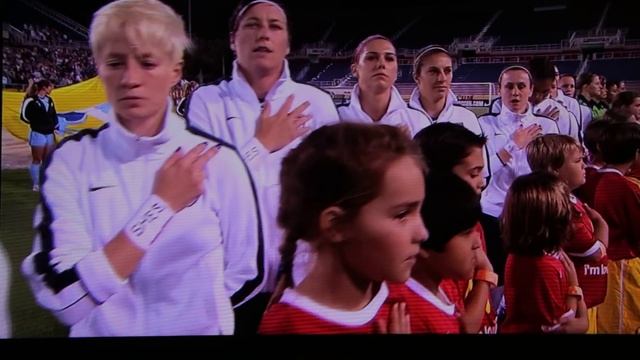 LP singing star spangled banner смотреть онлайн