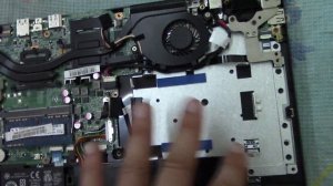 Внутренности мощного ноутбука Acer Aspire V5-552G
