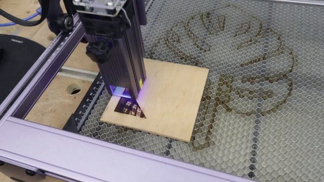 Atomstack A5 Pro + | Budget Friendly Laser Engraver | Test + Review